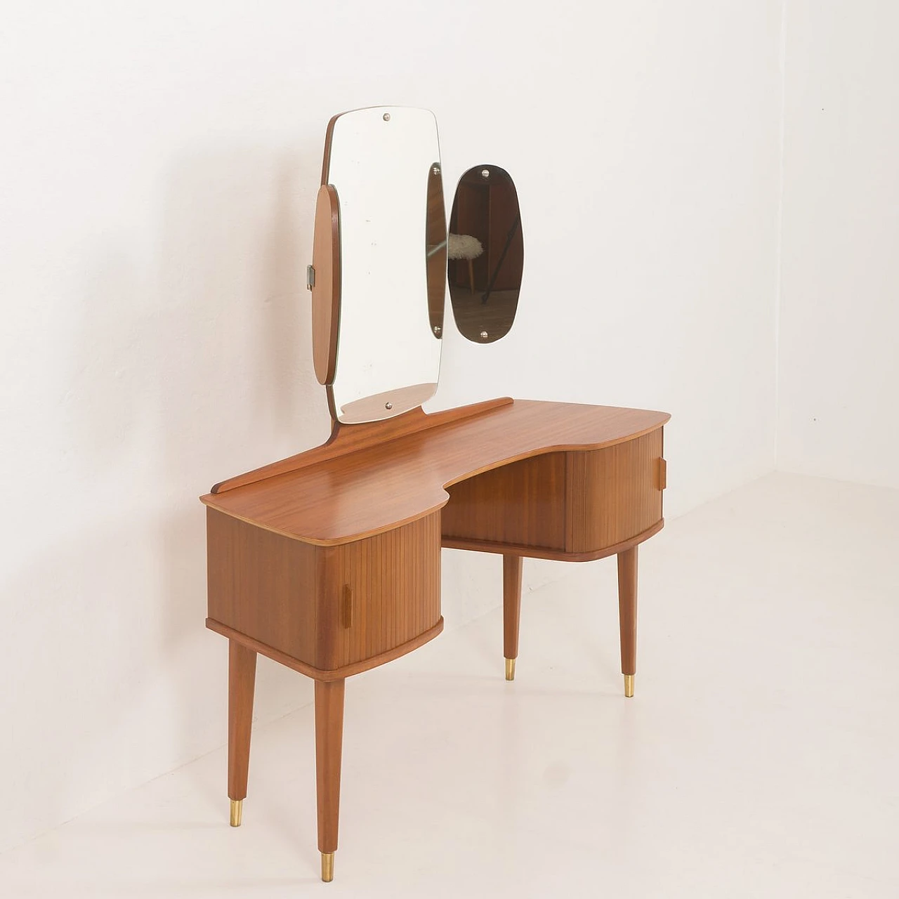 Teak dressing table with mirror by Viken Møbelfabrikk, 1950s 2