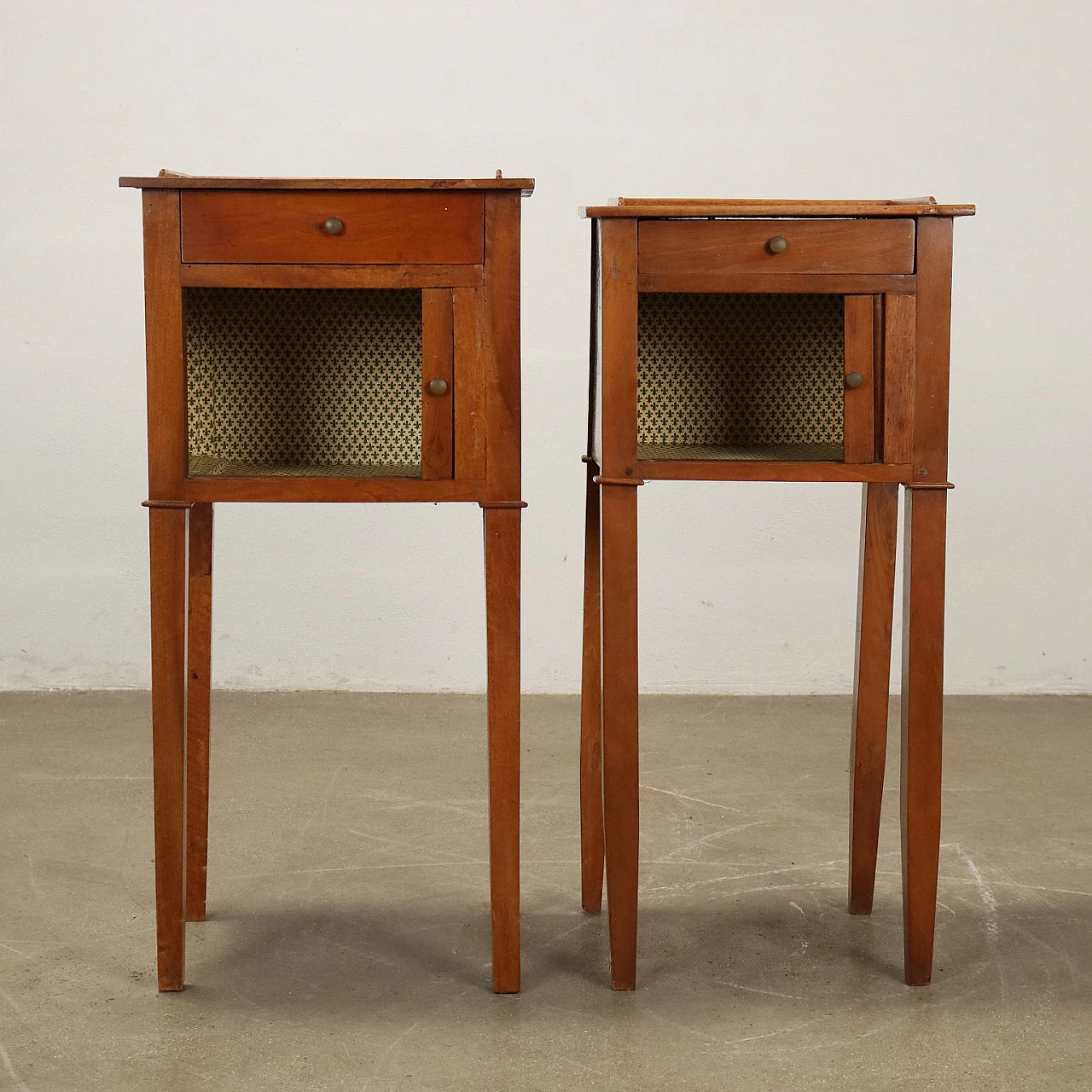 Pair of walnut Directoire nightstands with drawer & door, 18th century 3