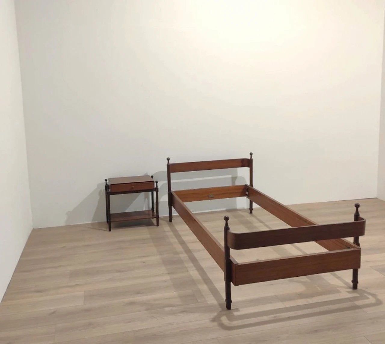 Letto con comodino e armadio in teak di F.lli Proserpio, anni '60 11