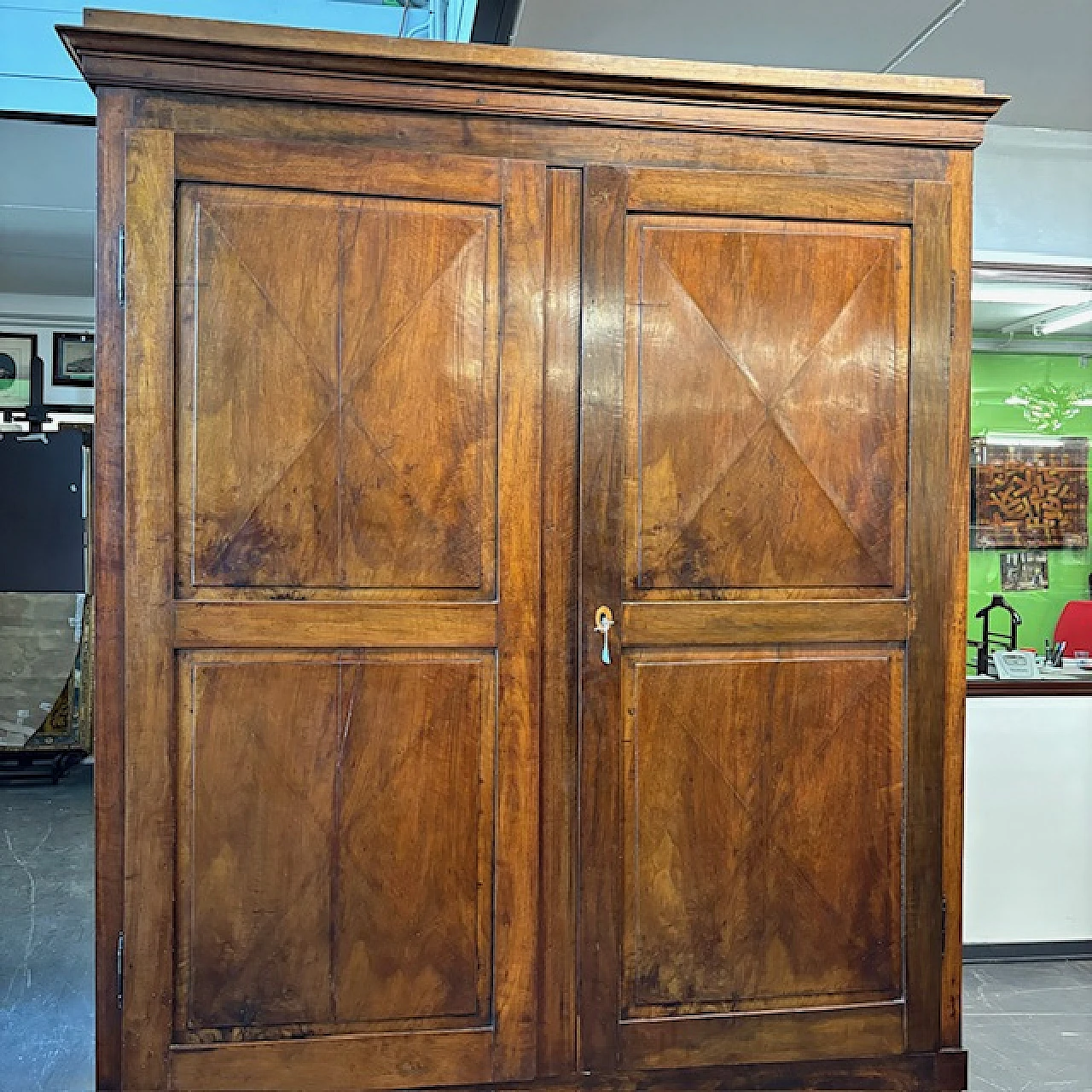 Walnut cupboard with diamond doors, 1810 4