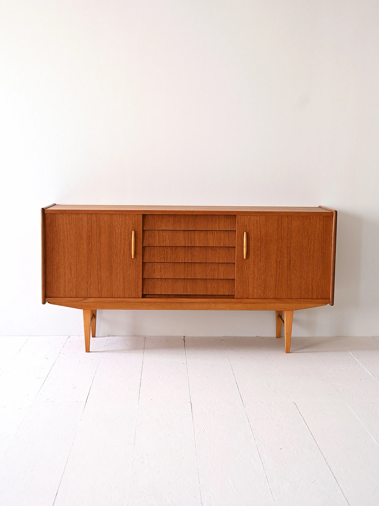 Scandinavian sideboard with central drawers, 1960s 2