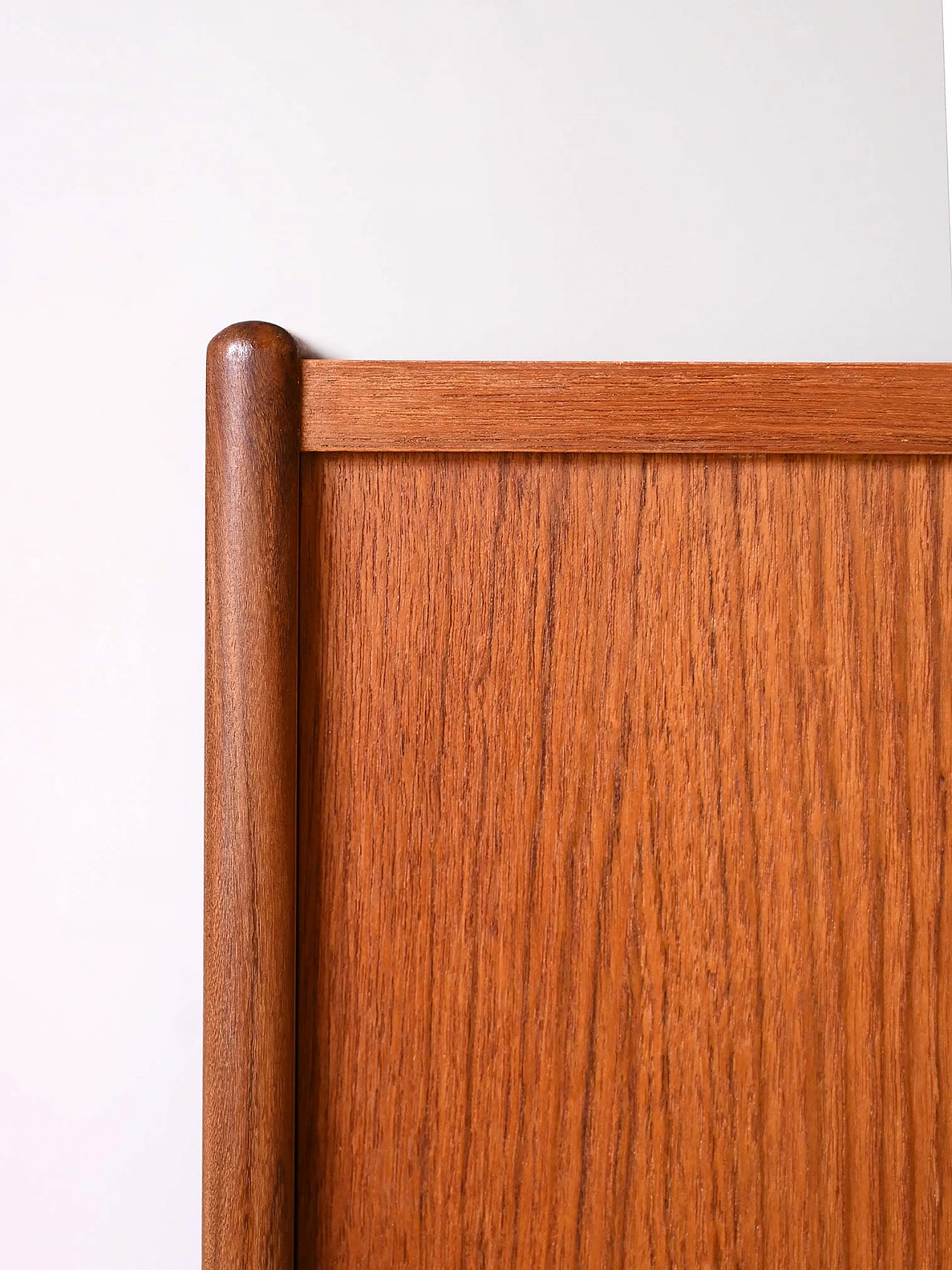 Scandinavian sideboard with central drawers, 1960s 9