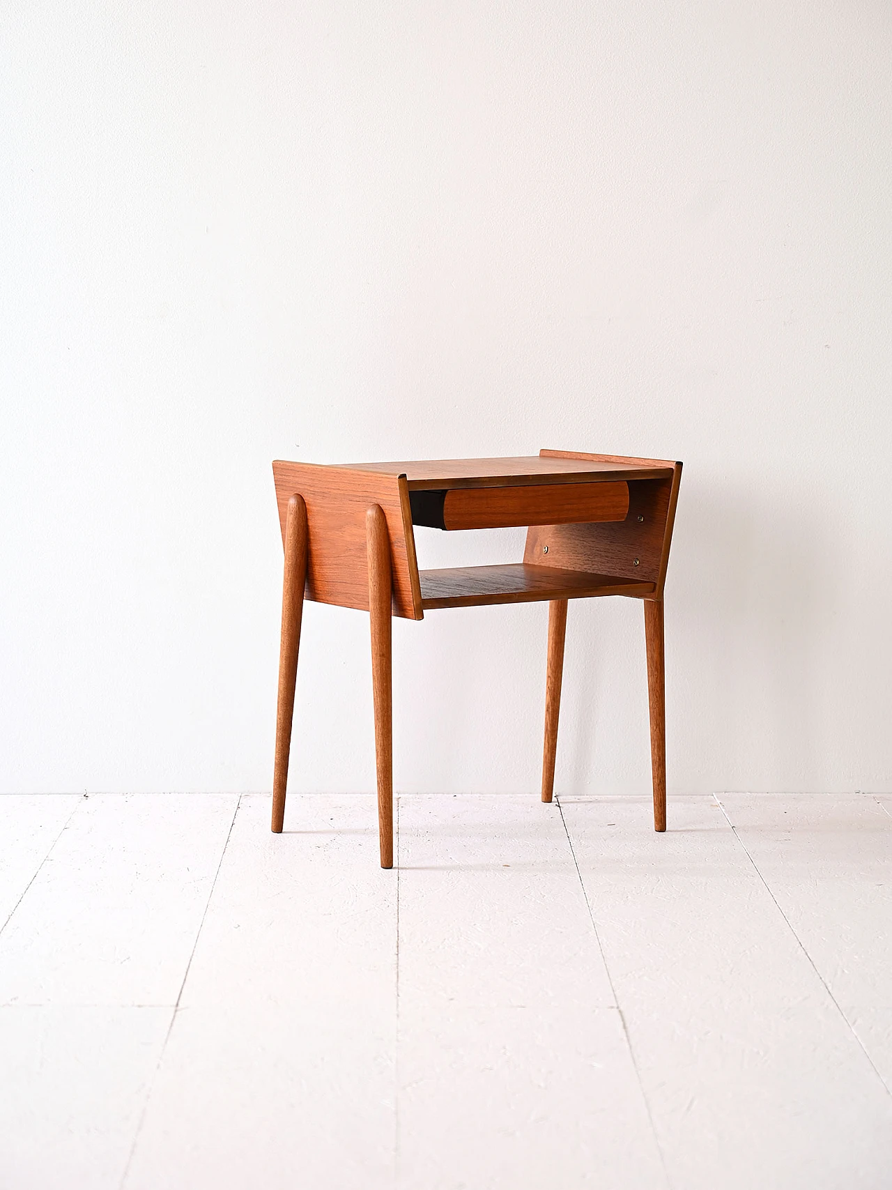 Teak bedside table with conical legs, 1960s 3