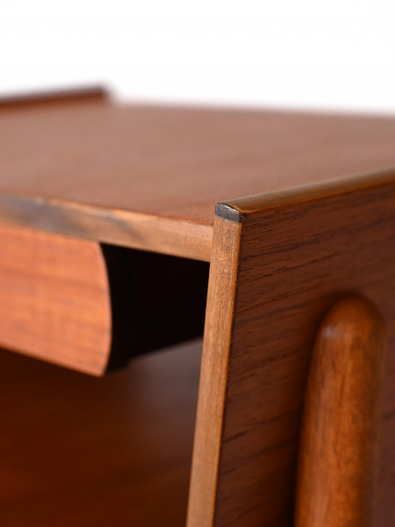 Teak bedside table with conical legs, 1960s 6