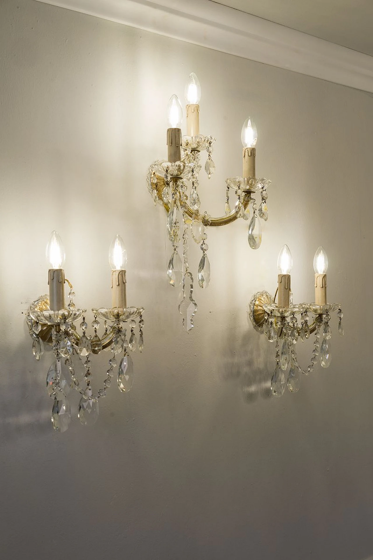 3 Crystal wall lamps in Maria Theresa style, 1940s 7