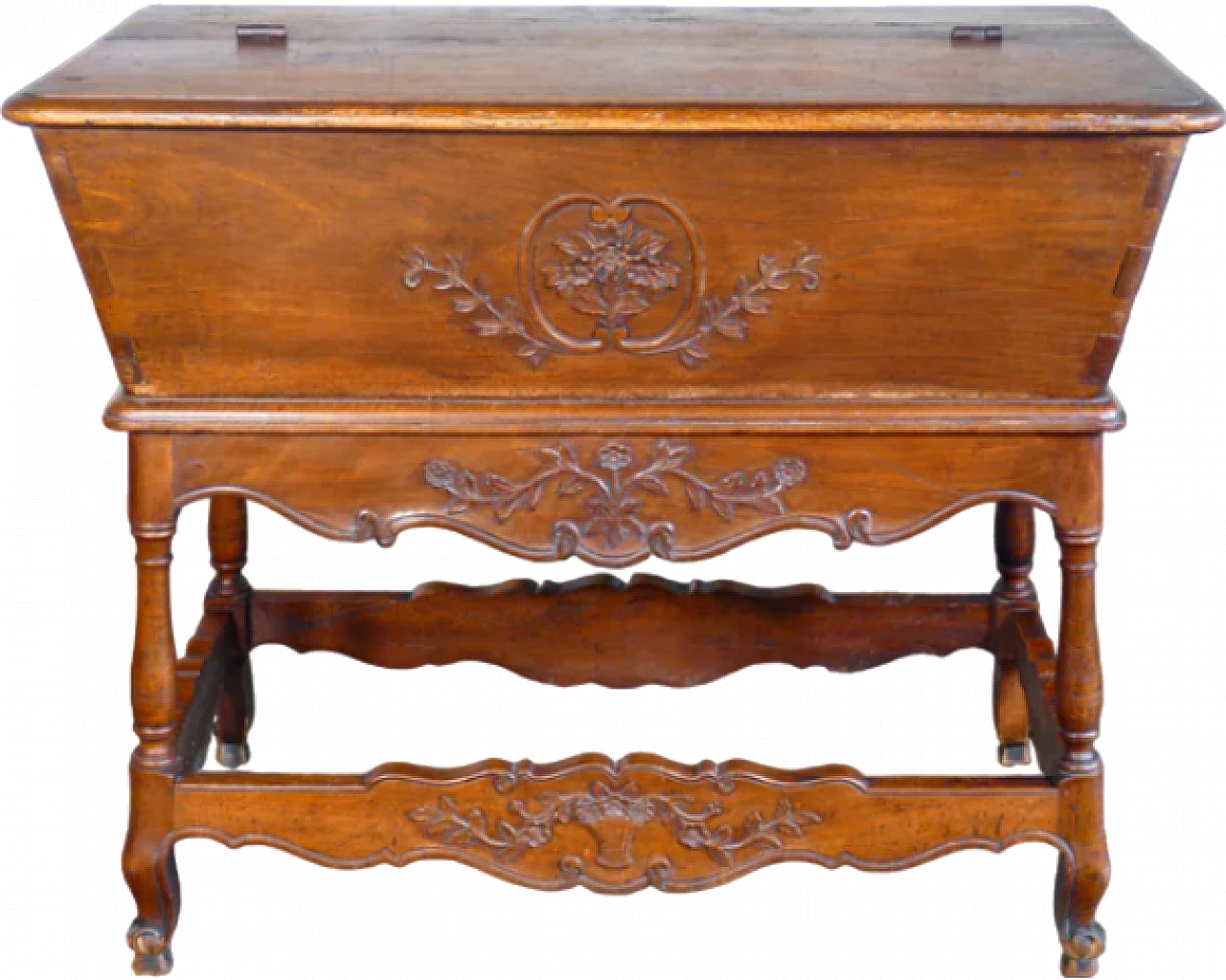 Walnut sideboard with base decorated in bas-relief, 19th century 15