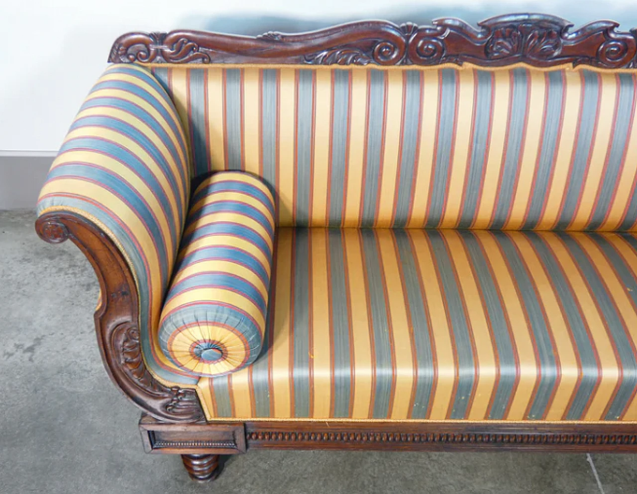 Charles X three-seater sofa in walnut and striped fabric, 19th century 7