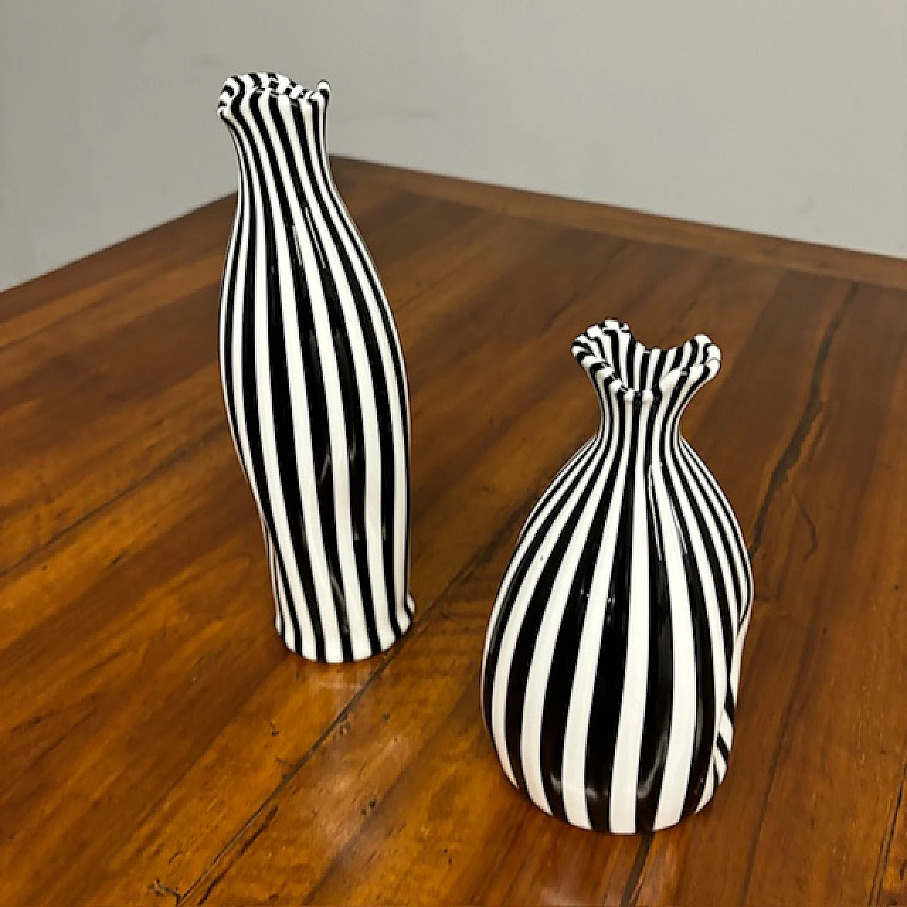 Pair of black and white striped Murano glass vases, 1930s 5