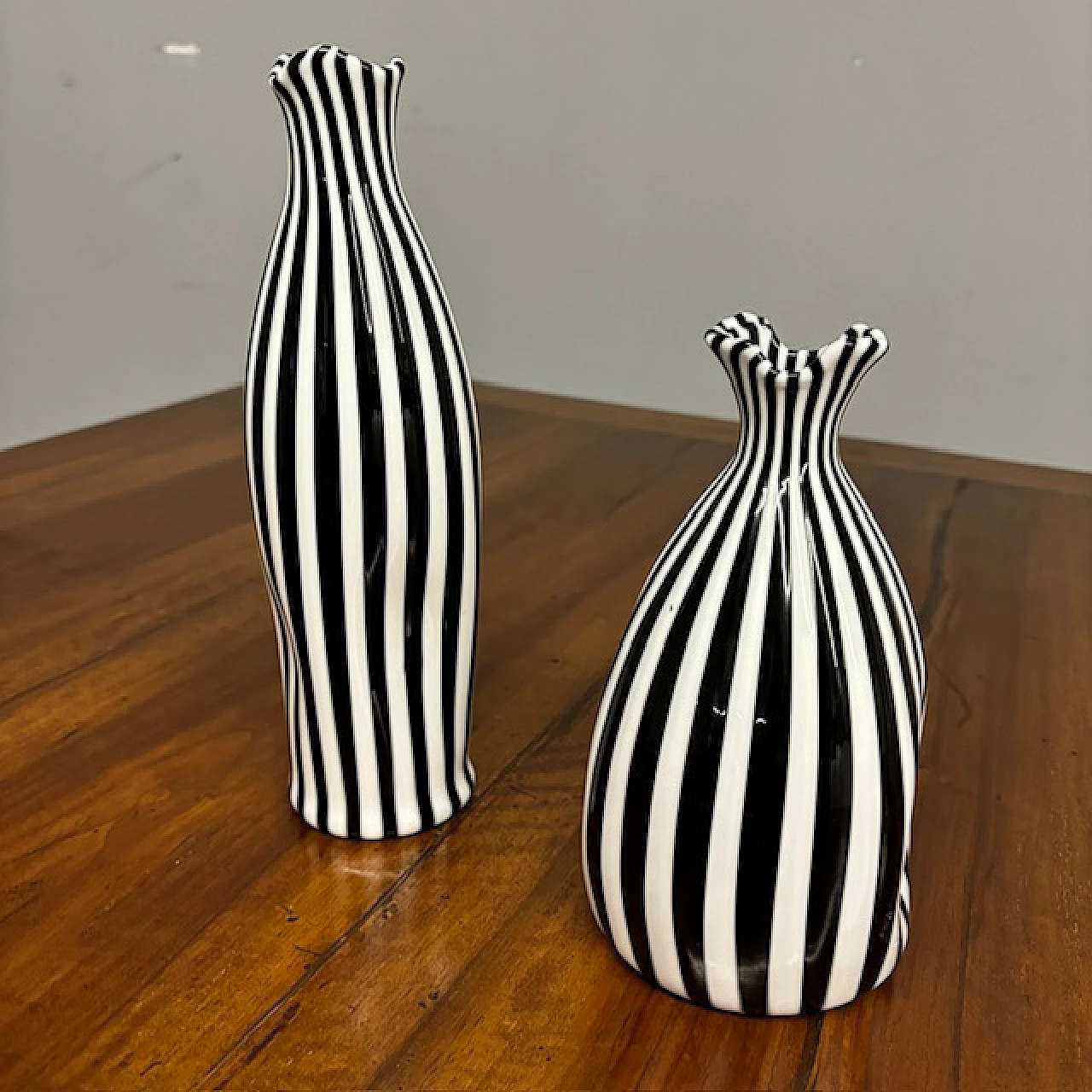 Pair of black and white striped Murano glass vases, 1930s 6