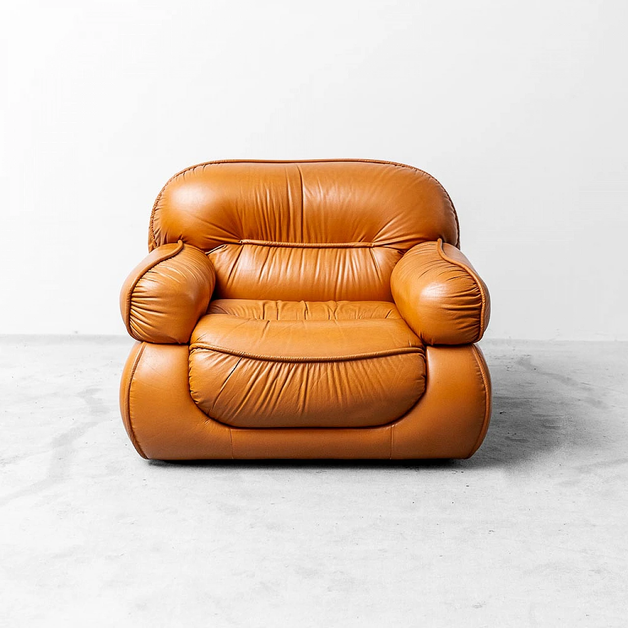 Pair of brown leather armchairs, 1970s 7