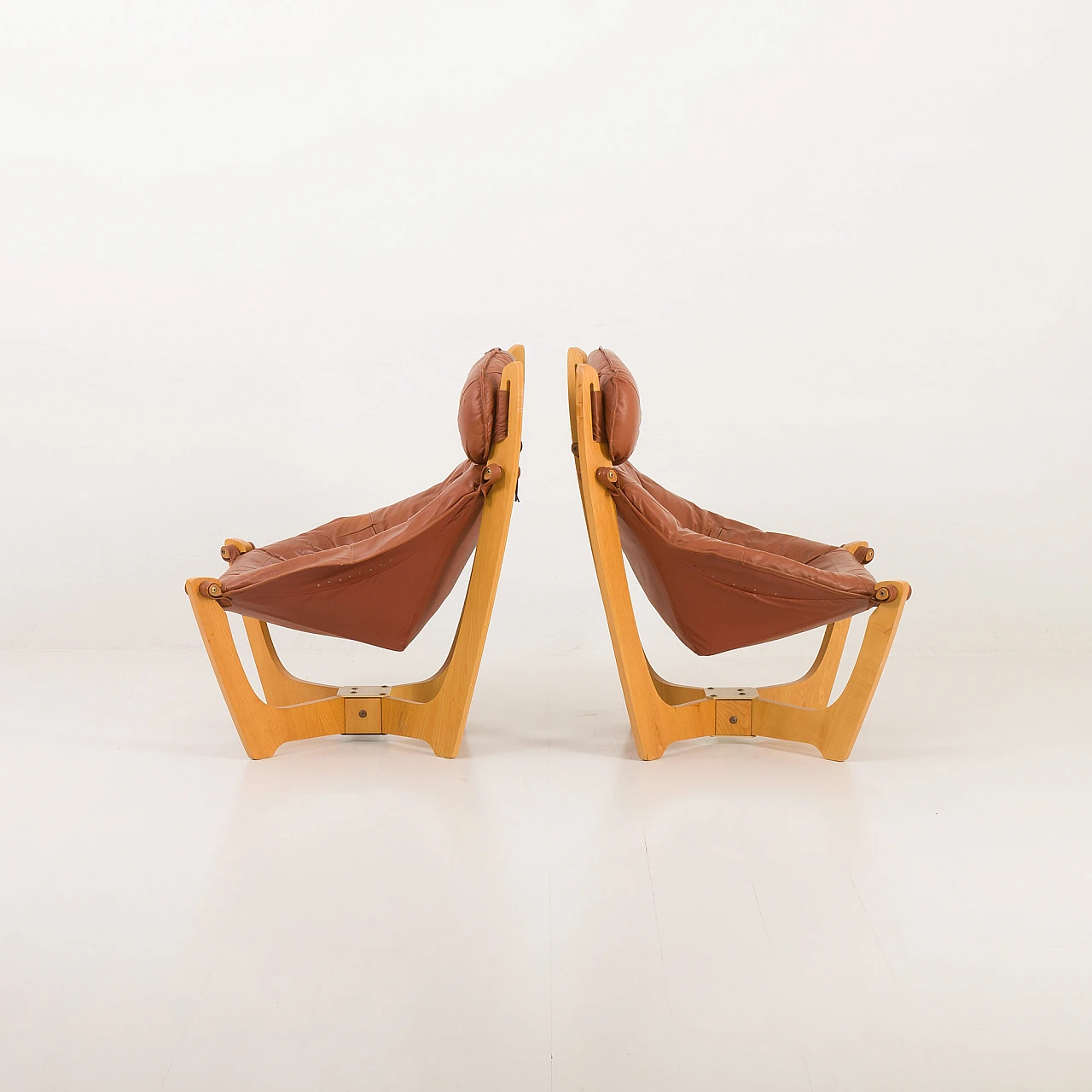 Pair of Luna armchairs by Odd Knutsen for Hjellegjerde, 1970s 7