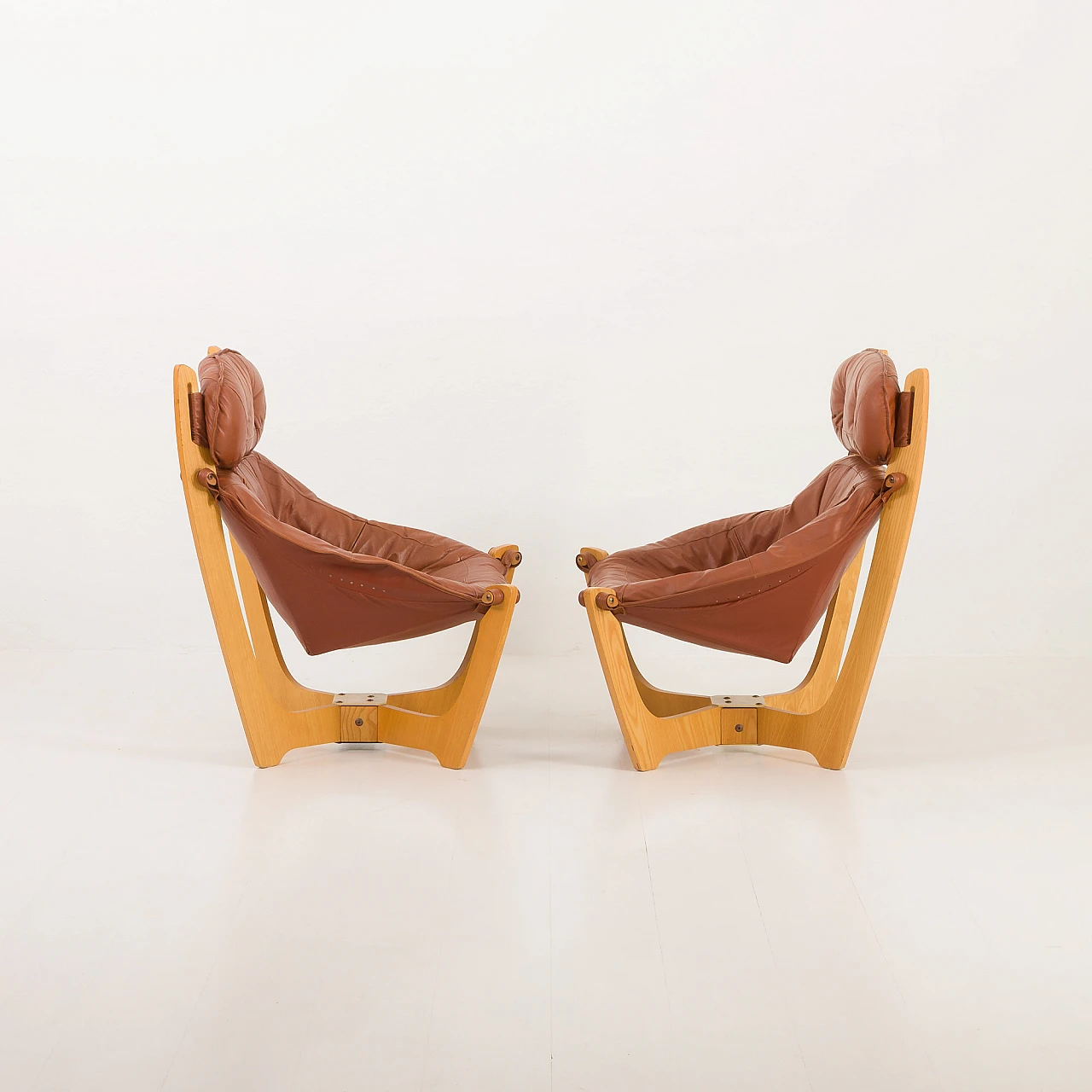 Pair of Luna armchairs by Odd Knutsen for Hjellegjerde, 1970s 11