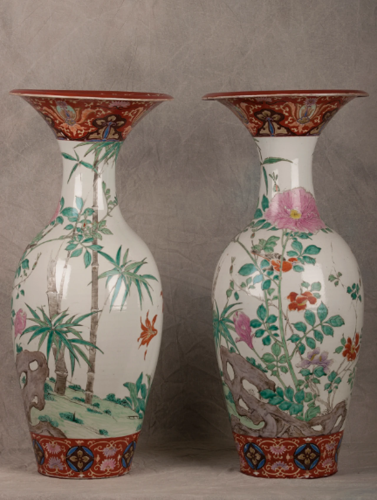 Pair of porcelain trumpet vases with floral motifs, 19th century 1