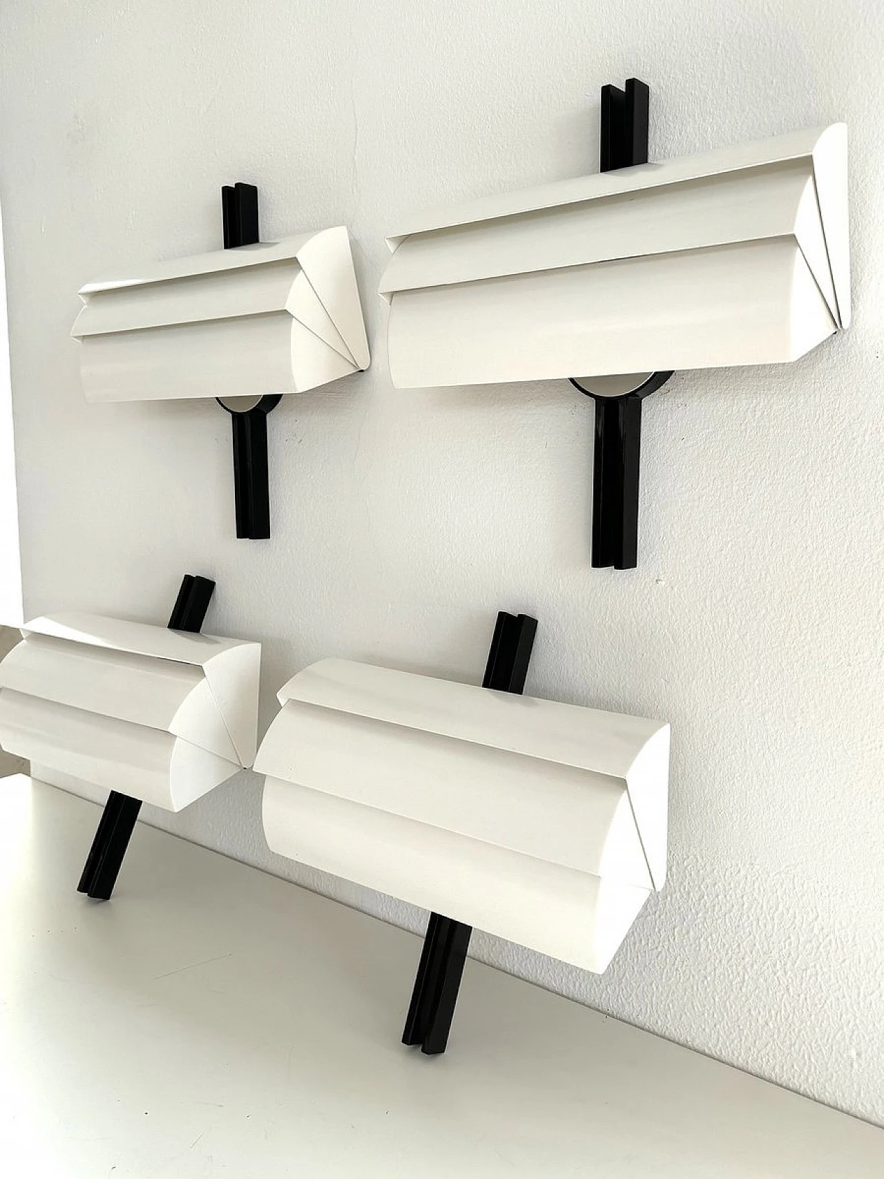 Pair of Stria wall lamps by Ernest Gismondi for Artemide, 1980s 2