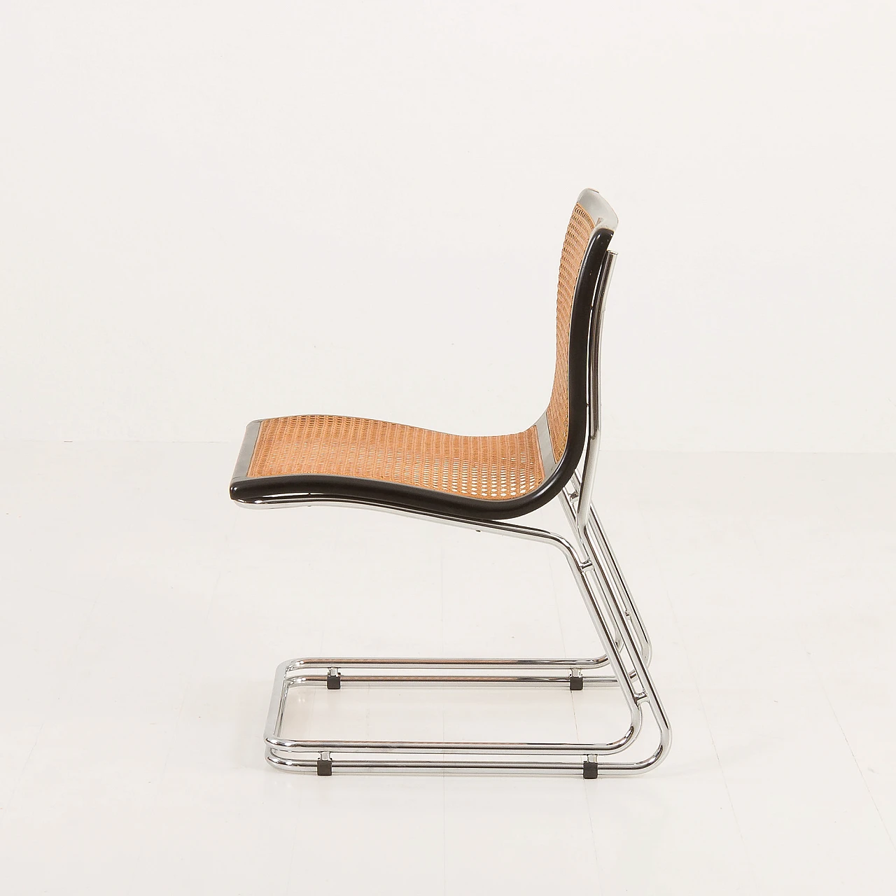 Cantilever chair in chromed steel and Vienna straw, 1970s 7