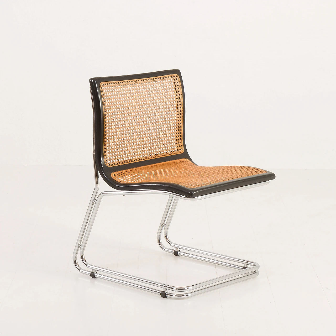 Cantilever chair in chromed steel and Vienna straw, 1970s 12