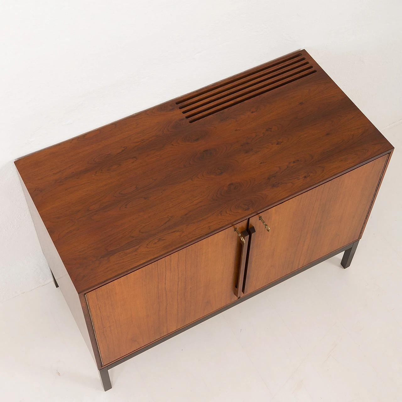 Rosewood bar cabinet by S. Bernadotte & A. Bjorn for Atlas, 1960s 15