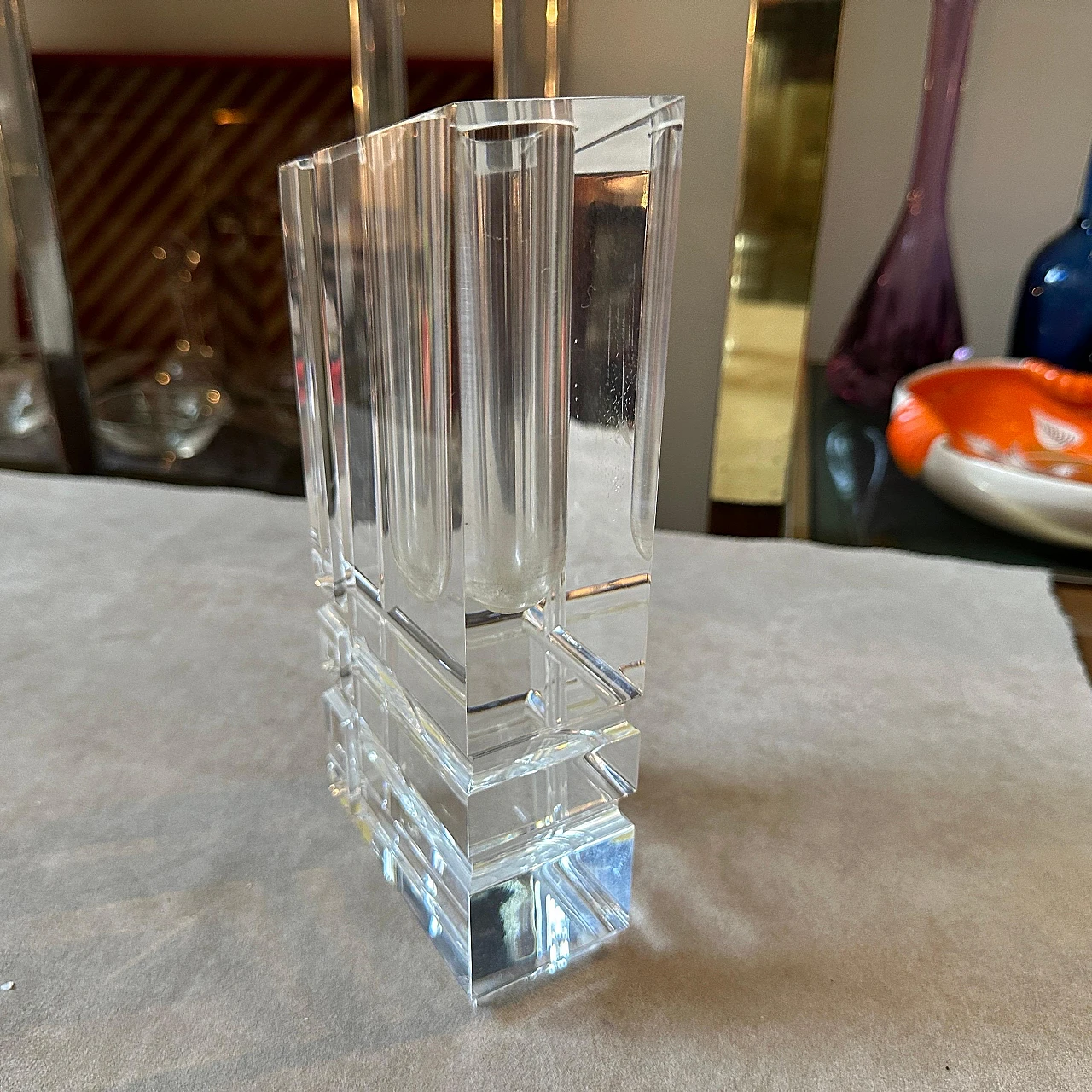 Rectangular transparent plexiglass vase, 1970s 2