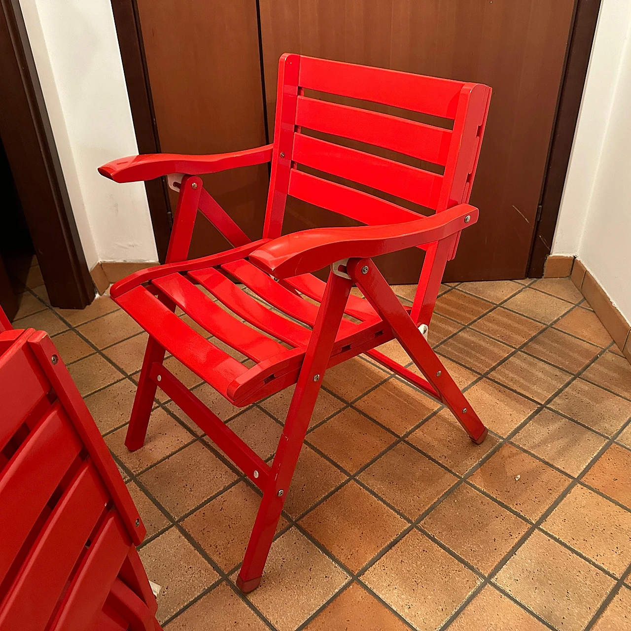 4 Orange Reguitti-style folding chairs, 1980s 10