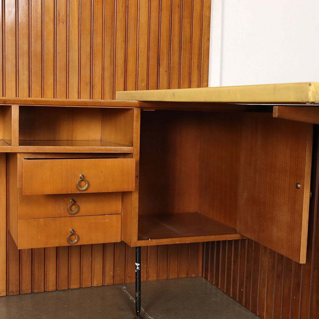 Corner desk in mahogany veneer and skai, 1950s 3