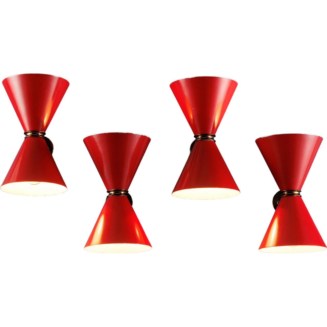 4 Enamelled red metal and brass wall lamps, 1960s 2