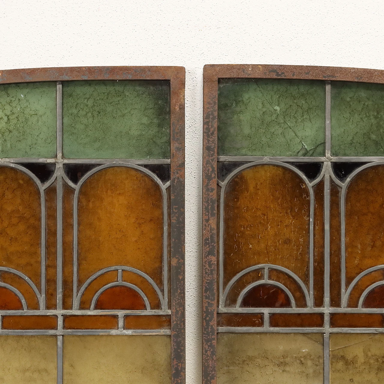 12 Art Nouveau stained and leaded glass windows, late 19th century 3