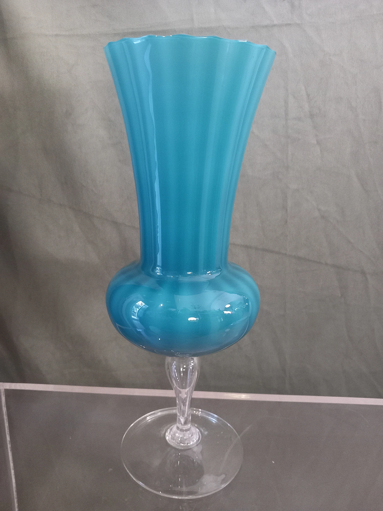 Flower holder in light blue opaline glass, 70s 1