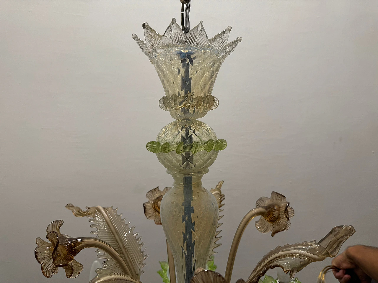 Venetian multicoloured Murano glass chandelier, 1960s 3