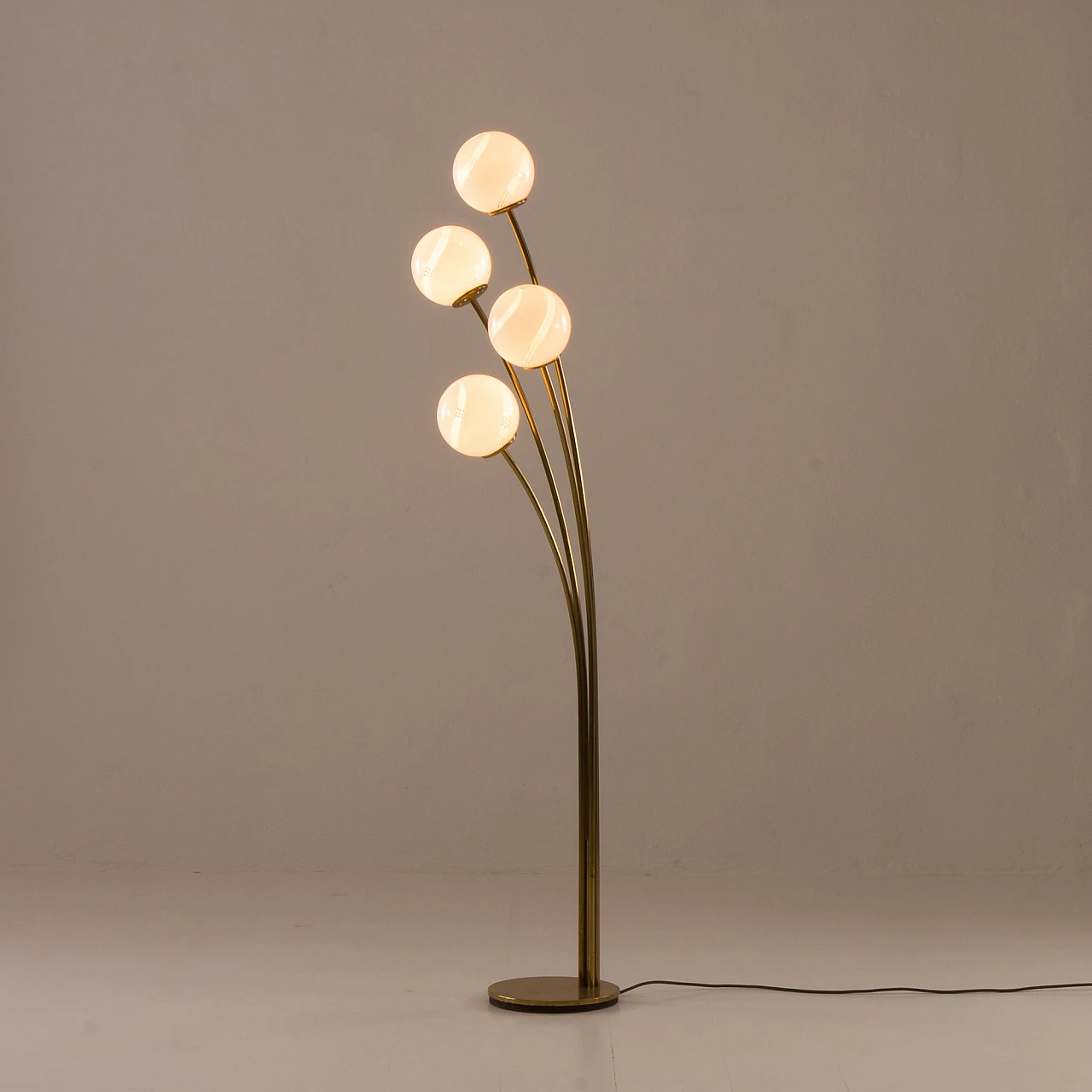 Floor lamp in brass with four Murano glass globes, 1970s 2