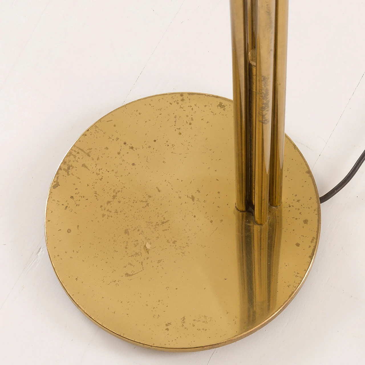 Floor lamp in brass with four Murano glass globes, 1970s 8