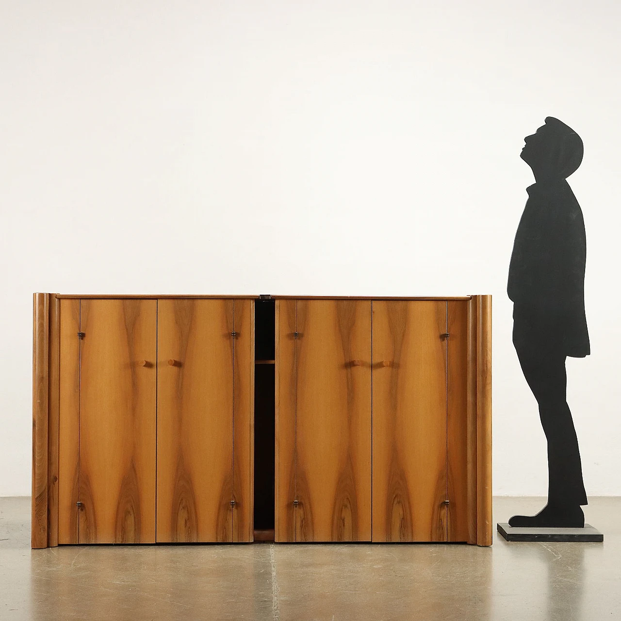 National walnut Scuderia sideboard by Carlo Scarpa for Bernini, 1970s 2