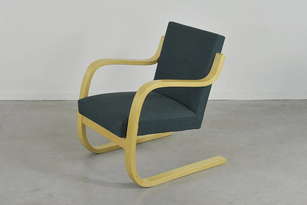 Armchair 402 in solid birch by Alvar Aalto 1