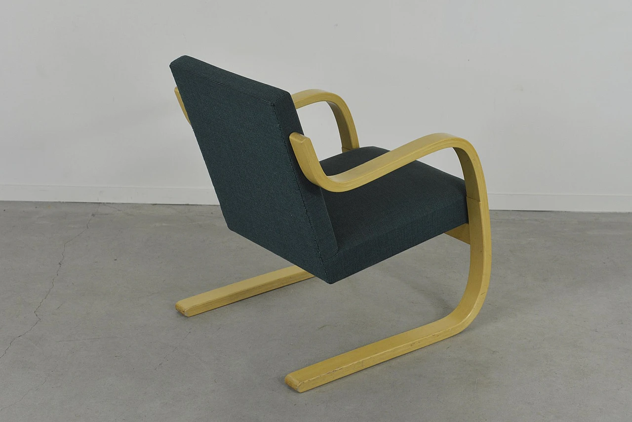 Armchair 402 in solid birch by Alvar Aalto 4