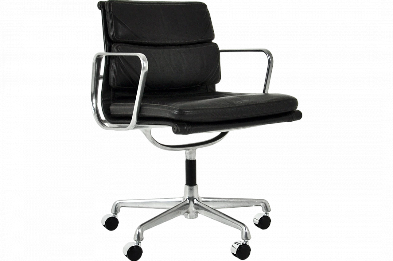 Black leather & aluminum office chair by C. & R. Eames for ICF, 1960s 11