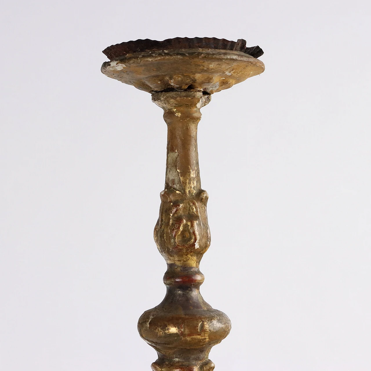 Carved and gilded wooden torch, 18th century 3