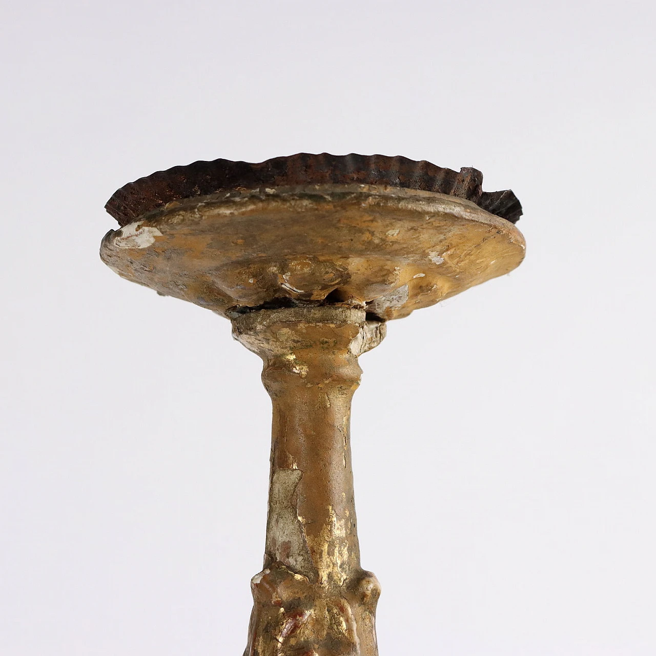 Carved and gilded wooden torch, 18th century 4