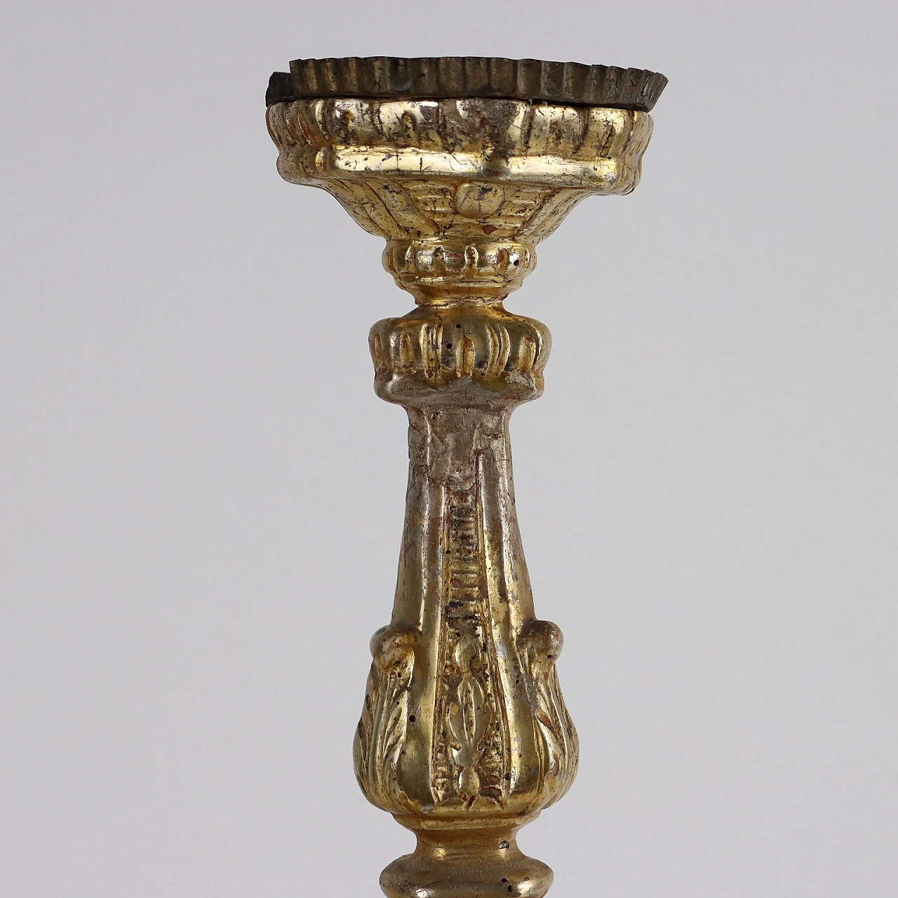 Carved and gilded wooden torch holder, 18th century 3