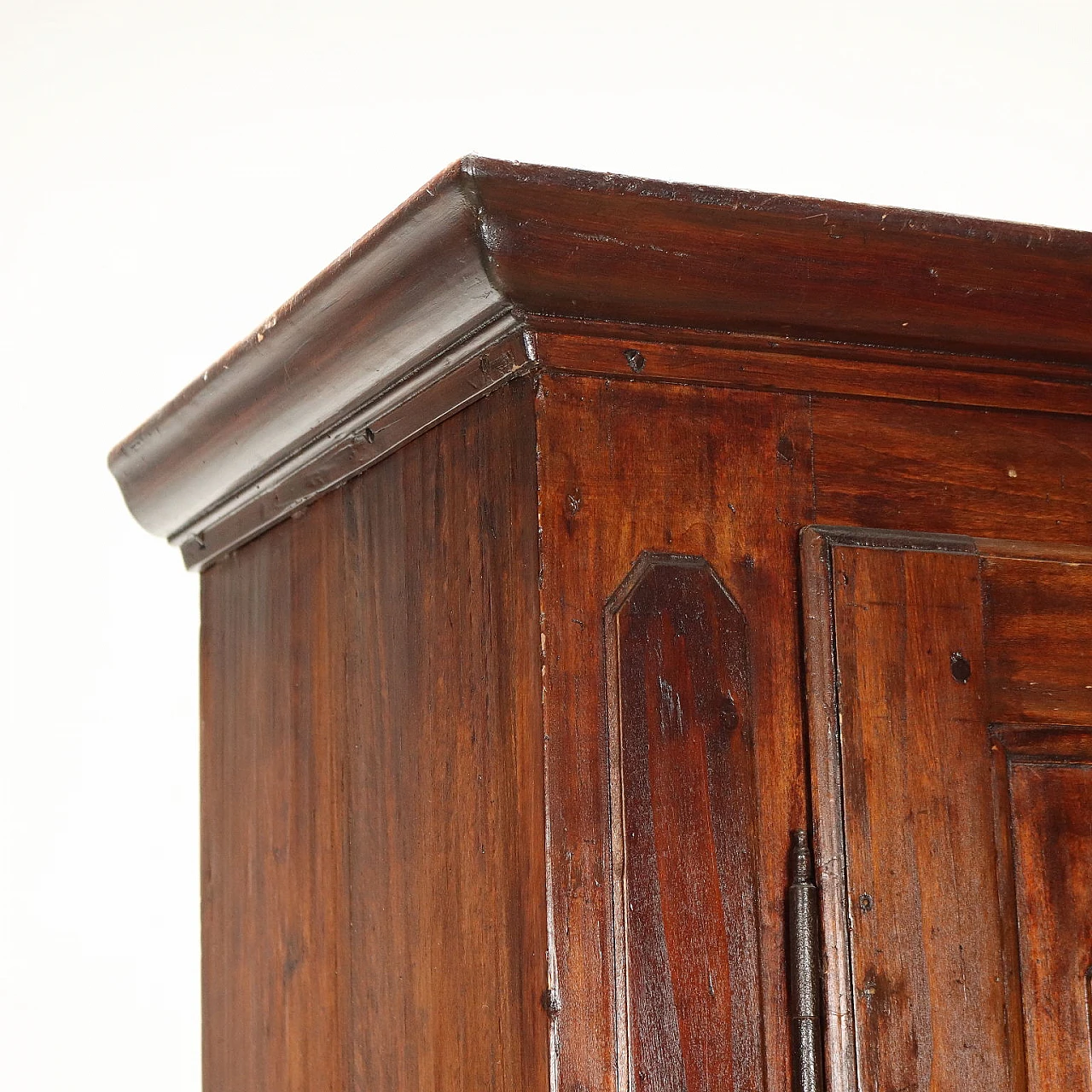 Piedmontese poplar wardrobe with pair of doors & drawer, 19th century 4