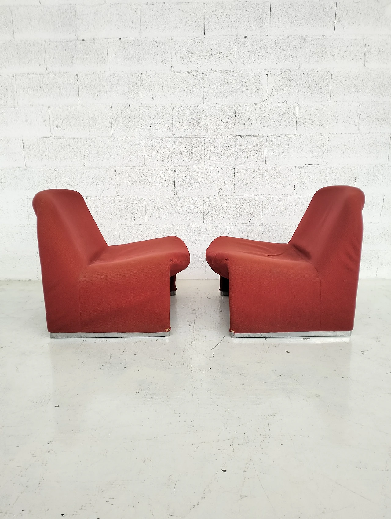 2 red Alky chairs by Giancarlo Piretti for Anonima Castelli  70s 4