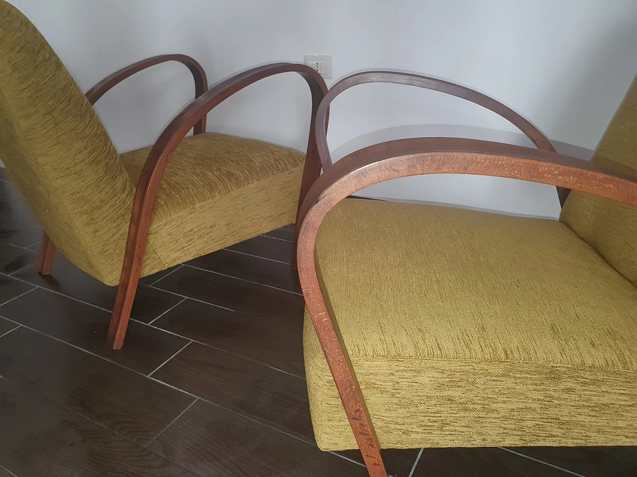 Coppia di poltrone Art Deco in legno curvato e velluto, anni '40 4