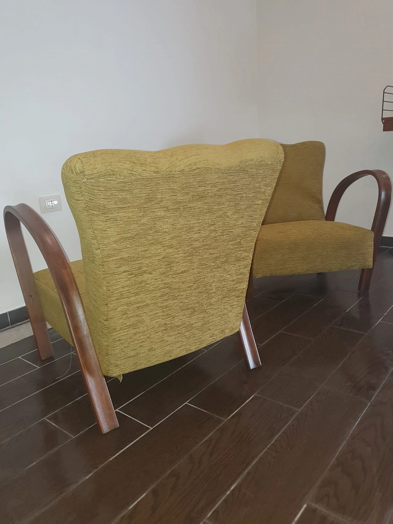 Coppia di poltrone Art Deco in legno curvato e velluto, anni '40 5