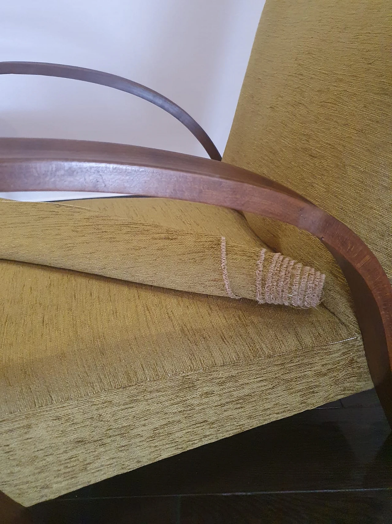 Coppia di poltrone Art Deco in legno curvato e velluto, anni '40 7