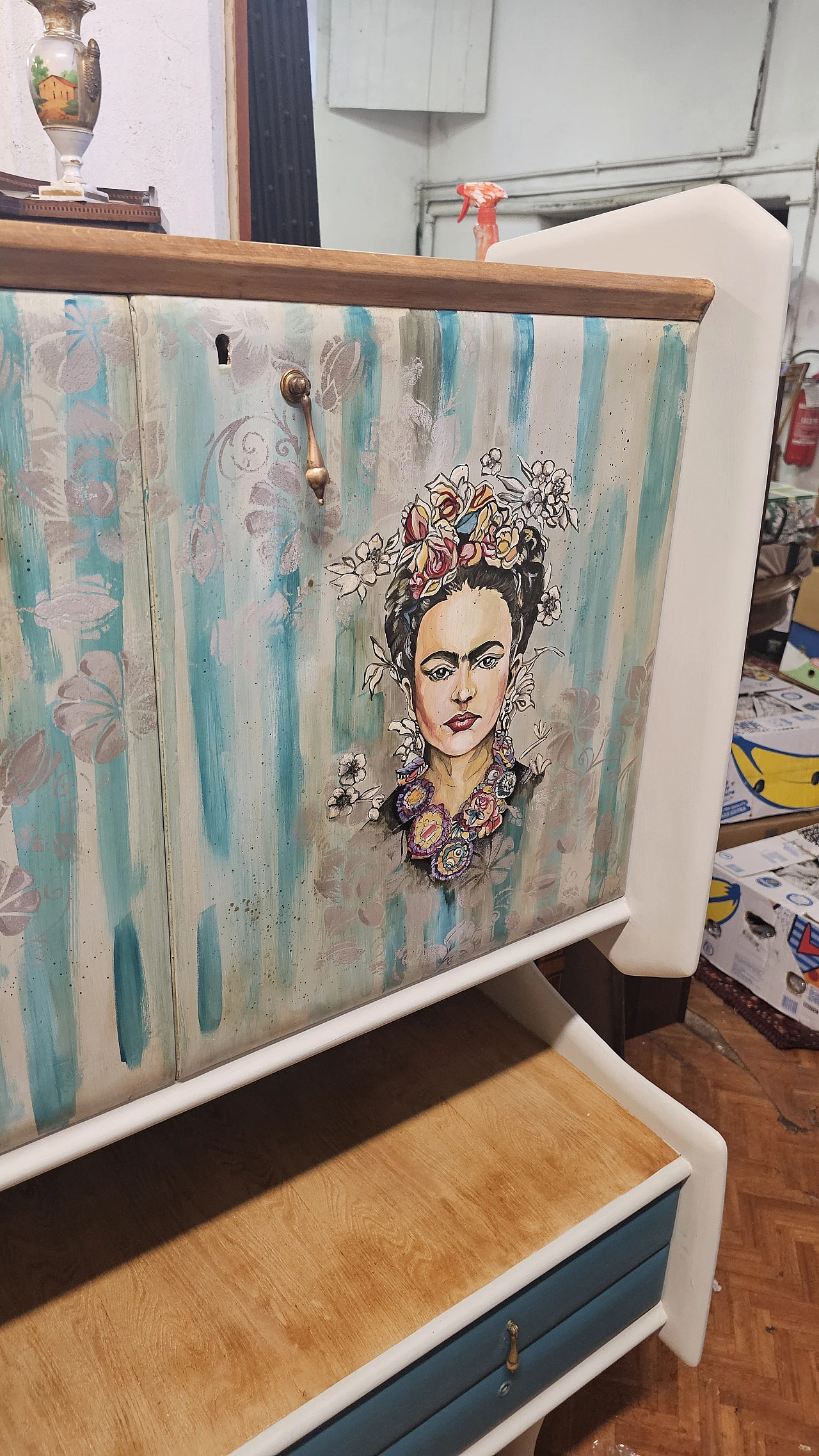 Mobile con ritratto Frida Kahlo, anni '50 2