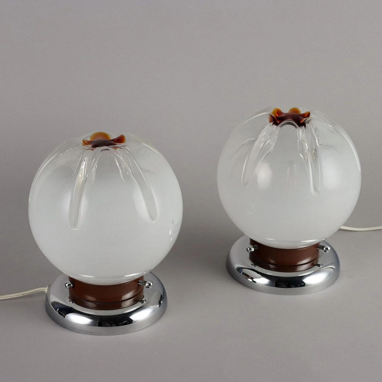 Pair of table lamps in chromed metal and blown glass, 1970s 6