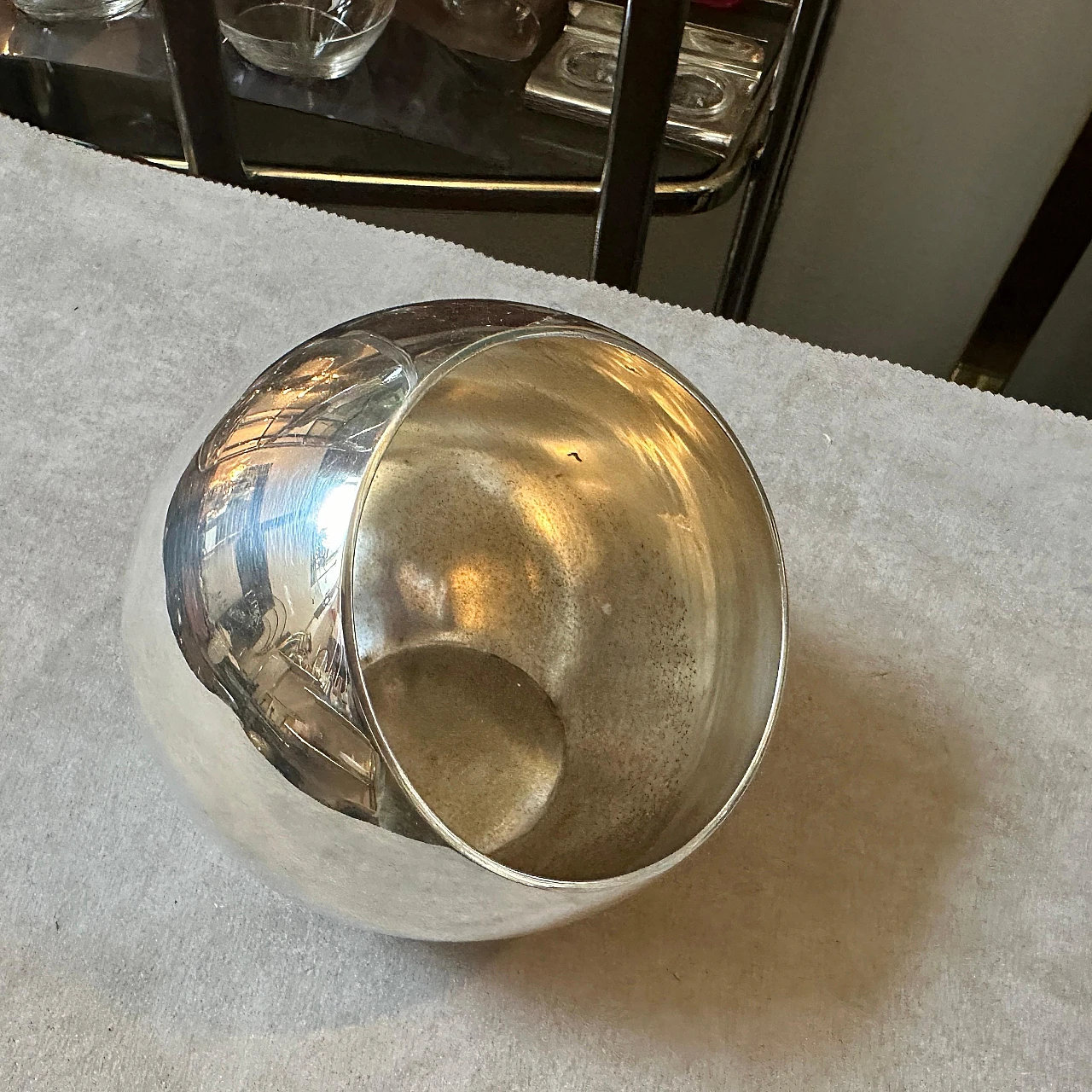 Silver-plated round vase by Lino Sabattini, 1980s 8