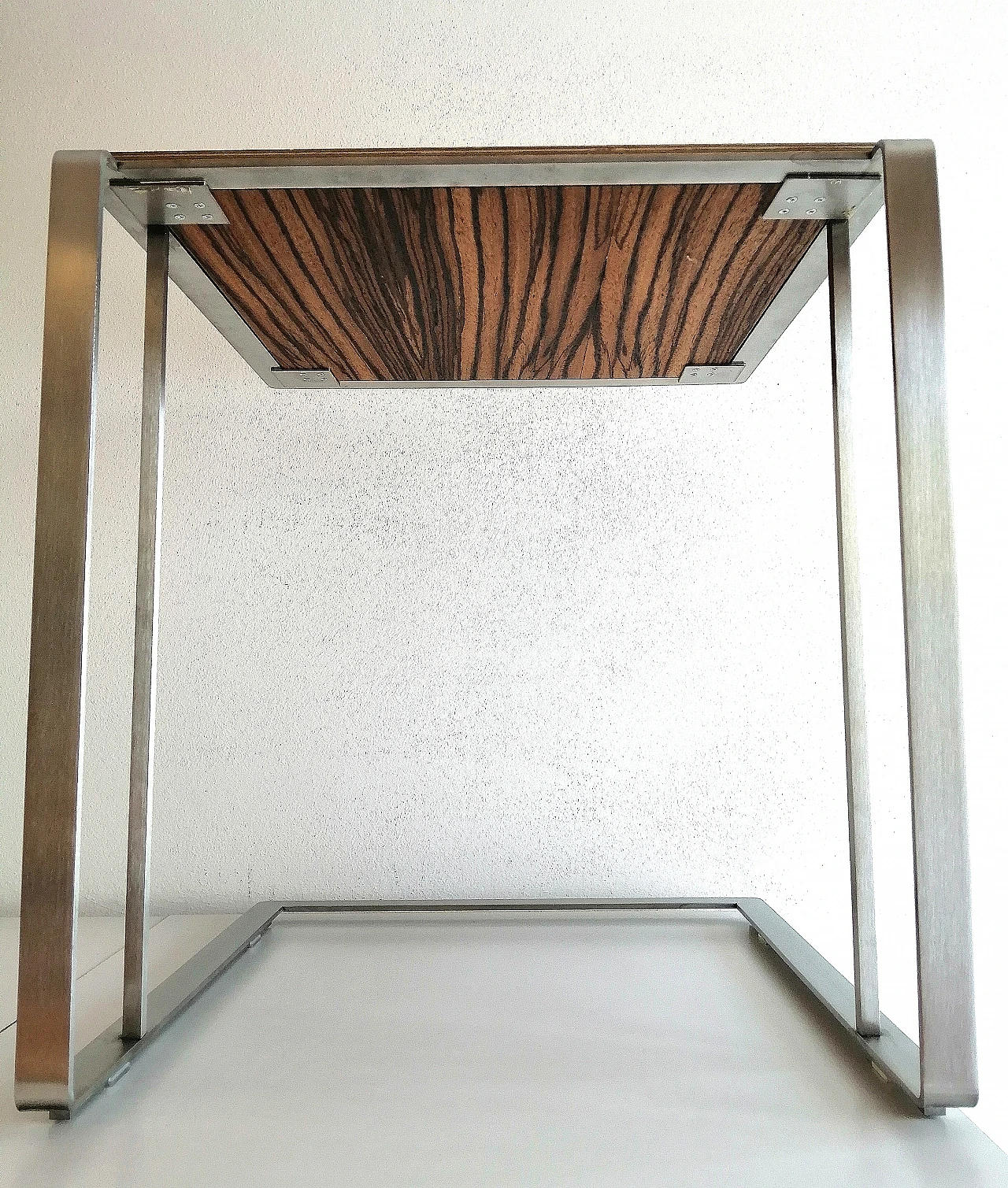 Piergiorgio Cazzaniga, comfortable side table by Dema, 2000s 1