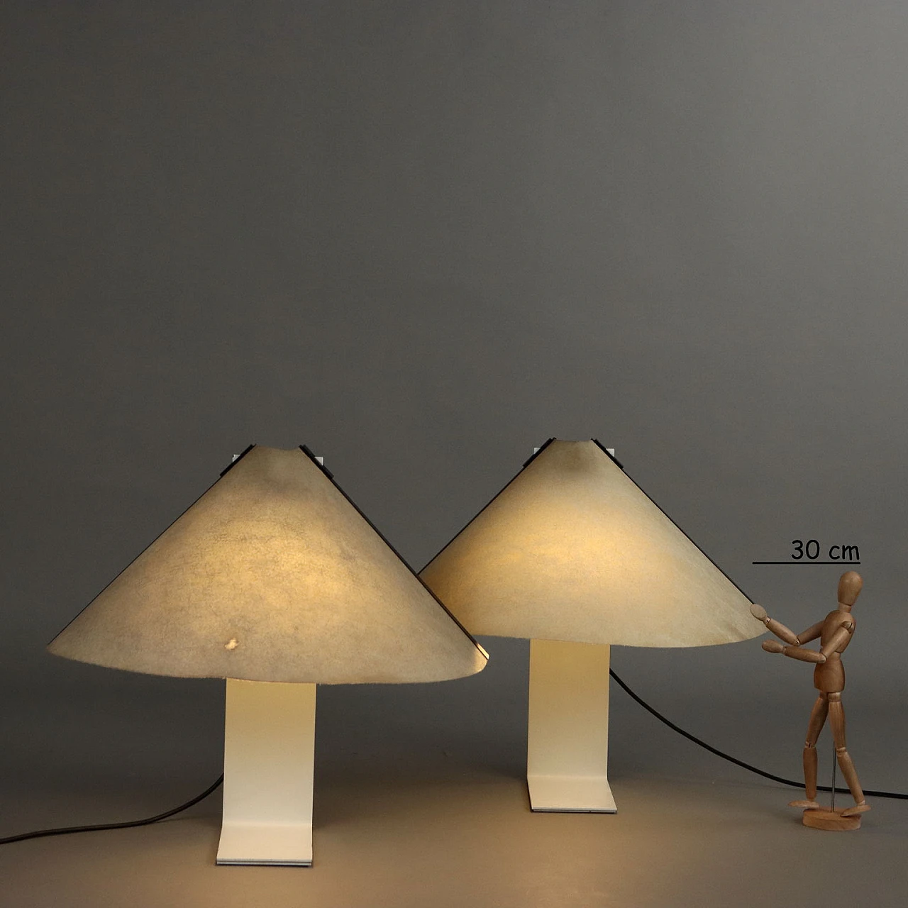 Pair of Porsenna table lamps by Magistretti for Artemide, 1980s 2