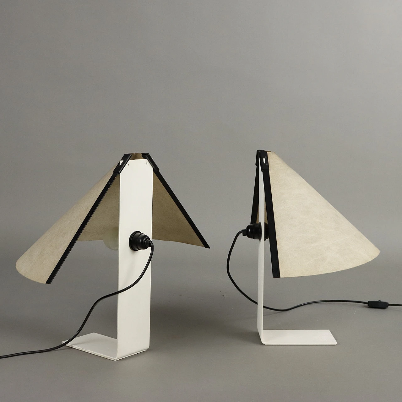 Pair of Porsenna table lamps by Magistretti for Artemide, 1980s 6