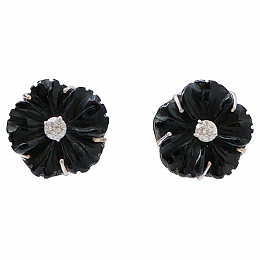 14 kt white gold flower earrings with onyx and diamonds, 1950s