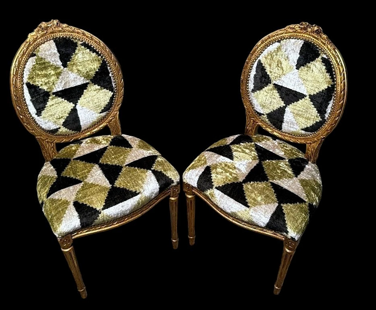 Pair of Louis XVI chairs in wood and Ikat velvet, 19th century 5